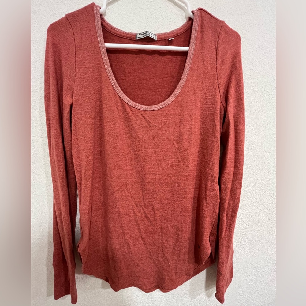 Medium Abercrombie & Fitch Coral Long-Sleeved Shirt